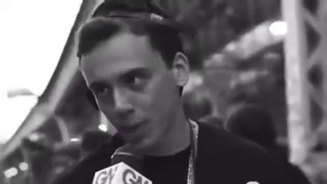 Logic Shouts Out Mac Miller смотреть онлайн
