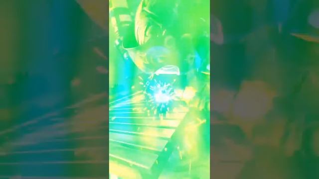 Первые сварочные швы новым аппаратом. #сварка #mig #сварщица