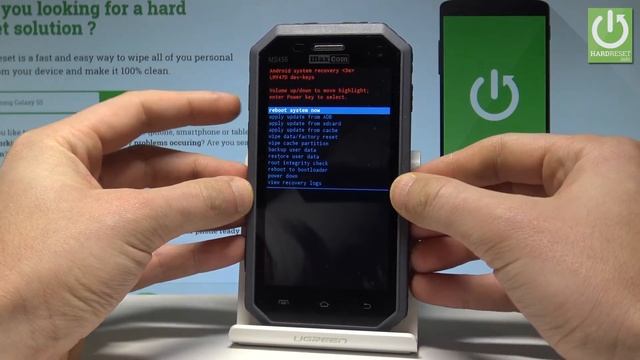 How to Enter Recovery Mode in MAXCOM MS456 |HardReset.info смотреть онлайн