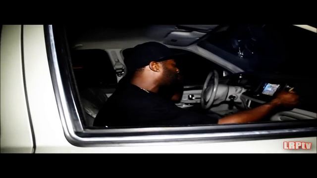 Sinister JSin ft. Reem Ridah, Black Drass - Staring Through My Window смотреть онлайн