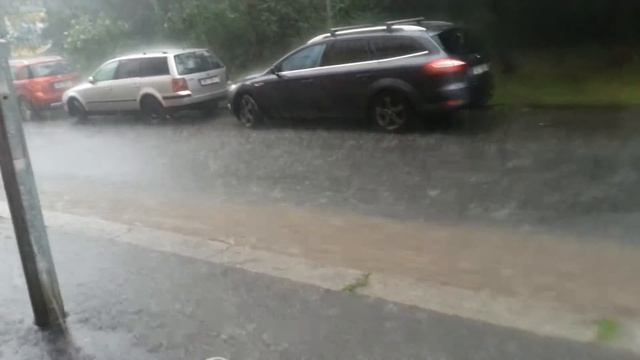 To je snad povodeň!!!:-/ смотреть онлайн