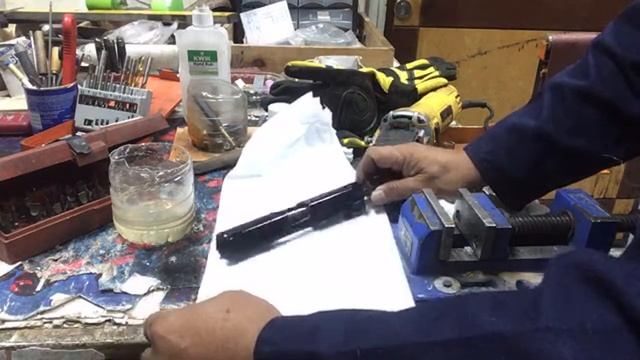 How to remove deep scratches and corrosion? By Pinoy Firearms Instructor! смотреть онлайн