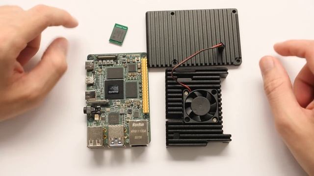 IndieDroid Nova - An RK3588 Raspberry Pi Clone! смотреть онлайн