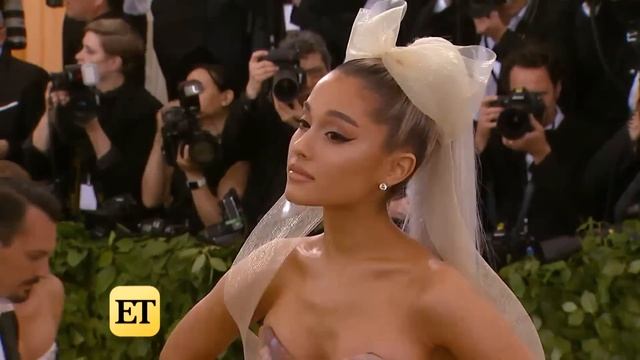 Ariana Grande Tears Up Over Mac Miller During Concert in His Hometown смотреть онлайн
