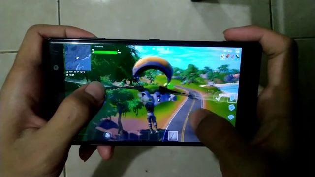 Test FORTNITE ANDROID VERSION di SONY XPERIA XZ2 PREMIUM смотреть онлайн
