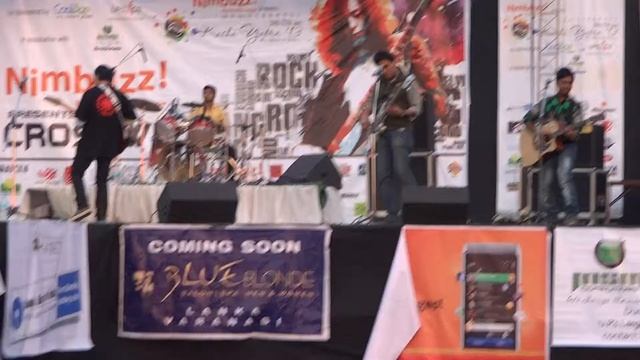 EntropY - Live cover of Paranoid Android (Radiohead) at Crosswindz, KY 2013, IIT BHU смотреть онлайн