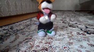 Музыкальная танцующая игрушка