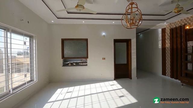 10 MARLA HOUSE FOR SALE IN PHASE 2 NASHEMAN-E-IQBAL LAHORE смотреть онлайн