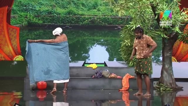 അരമന ബേബിയുടെ 'കുളിസീന്' ബംബർ നൽകി നസീറിക്ക 🤩#oruchiriiruchiribumperchiris2 EP 98 смотреть онлайн