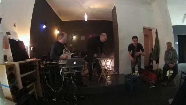 Walter/Parfitt/Hirt: "rts" /// live @ Das Gespinst im Hermann смотреть онлайн