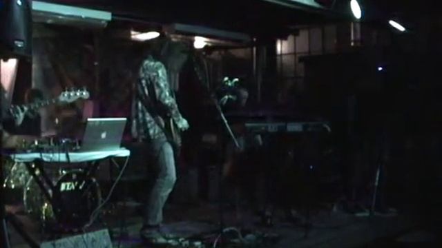 Cloud Magic - Spanish Theme Live at Quixotes True Blue смотреть онлайн