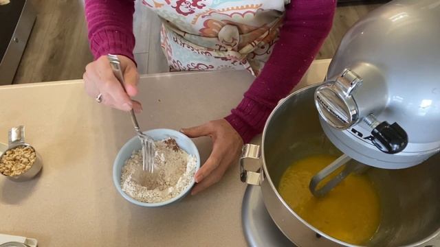 Bake With Me! Apple Cranberry Bread | Low WW Personal Points! смотреть онлайн
