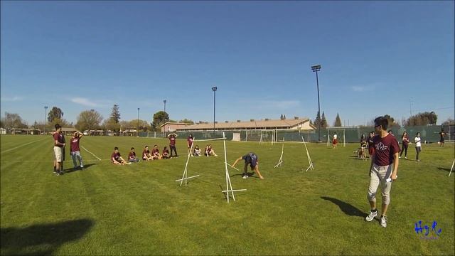 Olympics Relays - Limbo and Water Balloons смотреть онлайн