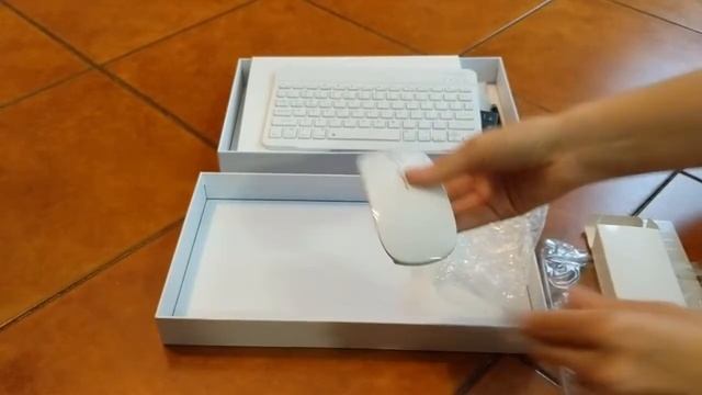 UNBOXING Tablet 10 pollici YOTOPT Android 10 смотреть онлайн