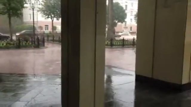 Ливень. Ставрополь. Весна 2014. Главный корпус СКФУ смотреть онлайн