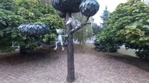 Наконец-то, памятник Котёнку с улицы Лизюкова приведён в полный порядок!