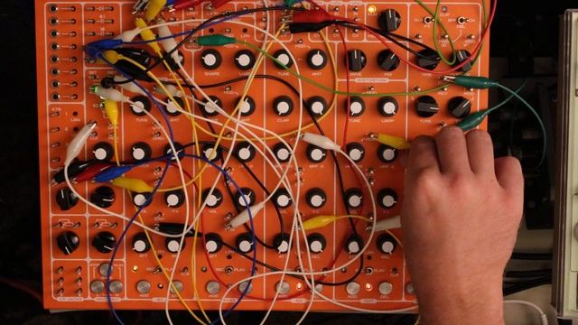 Connecting the Square LFO to the CLK Pin Internal Clock Off смотреть онлайн