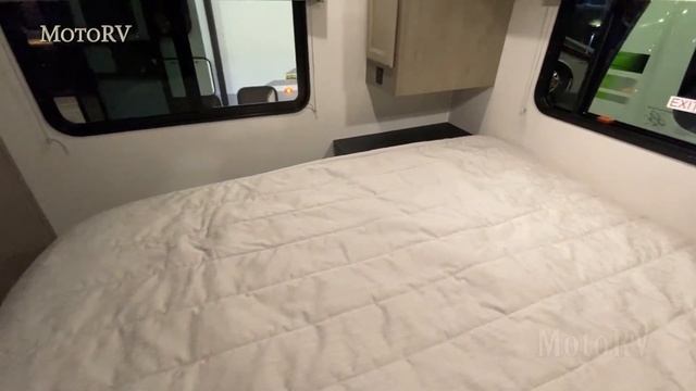 2020 Coachmen Freelander 27 QBC Class C Motorhome on Chevrolet Chassis смотреть онлайн