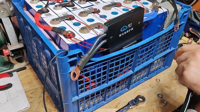 Build 16 Lifepo4 cells to 24v 4.4Kw battery with 2x JK BMS Step by step wiring installing and use i смотреть онлайн