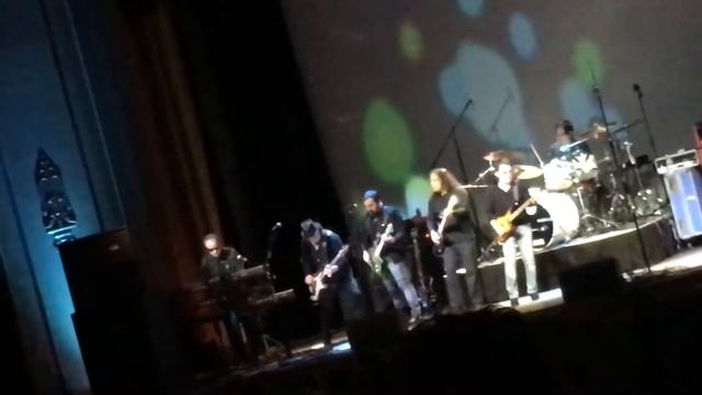 Blue Oyster Cult Last Days of May jam with George Cintron Suffolk Theater NY 03/02/18 смотреть онлайн