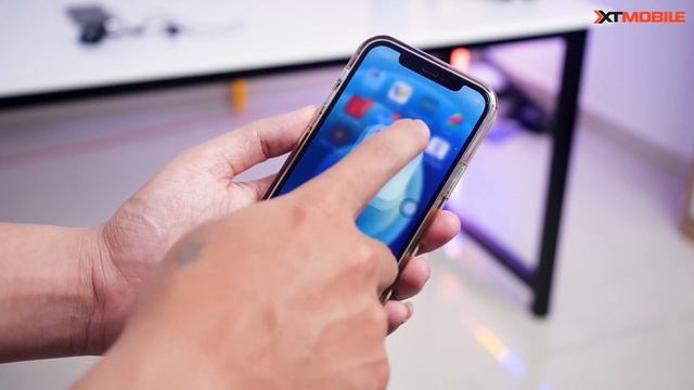 Phân vân iPhone 8 Plus vs Galaxy S10 5G, muốn chọn iPhone vì hỗ trợ người dùng đúng hay sai? смотреть онлайн
