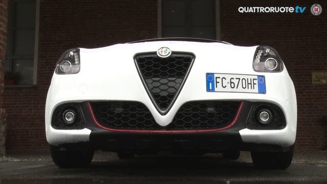 Alfa Romeo Giulietta 1600 JTDm TCT 2016 Exclusive Premiere смотреть онлайн