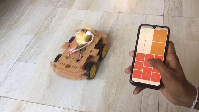 ESP32 WiFi Car with Mobile Application - ESP32 Car Controller смотреть онлайн