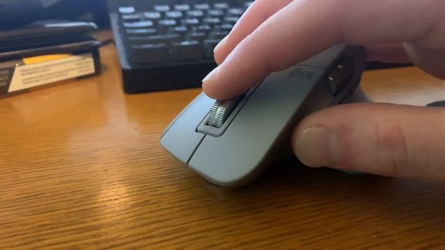 LOGITECH MX MASTER 3 SCROLL WHEEL SOUND смотреть онлайн