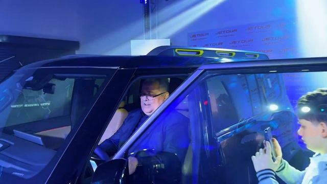 Adi günlərdən biri: Jetour traveller 2 modelinin təqdimatı смотреть онлайн