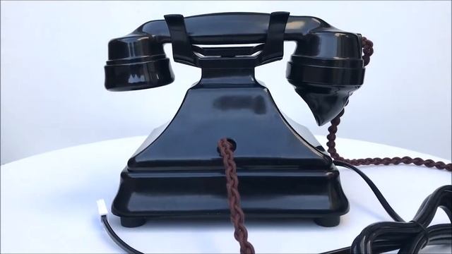Black Siemens 310 Antique Telephones смотреть онлайн