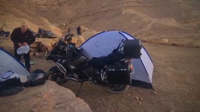 BMW gs1250 Adventure ,honda crf 1100 Adventure camping смотреть онлайн