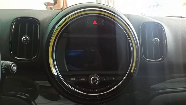 Mini Countryman 2018 - Instalação CarPlay + Android Auto + Camera de ré - ArtsomAuto смотреть онлайн