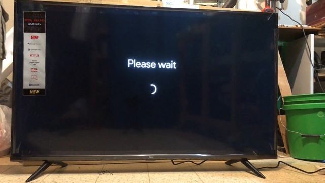 TCL android TV Part I UNBOXING смотреть онлайн