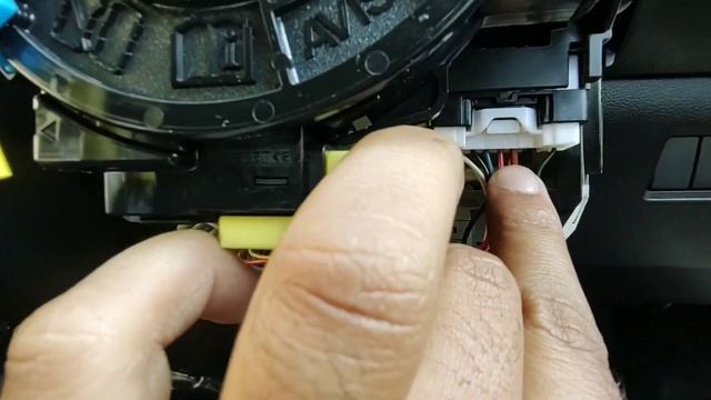 Install Steering mounted controls at home || Swift LXI steering controls смотреть онлайн