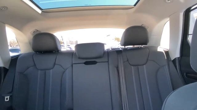 2021 Audi Q5 Walkaround смотреть онлайн