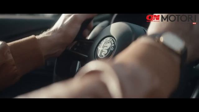 Alfa Romeo Stelvio 2020 con Alexander Skarsgård смотреть онлайн
