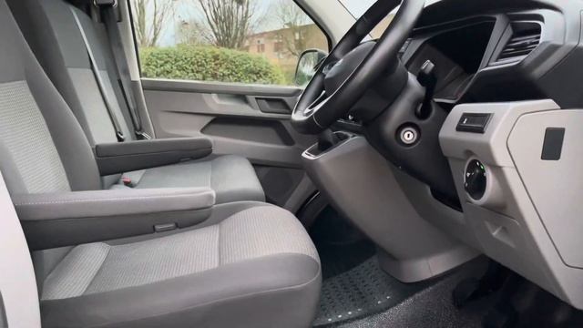 Volkswagen Transporter T28 2.0 TDI 110ps Startline Panel Van-New Model T6.1 at Van Centre Birmingha смотреть онлайн