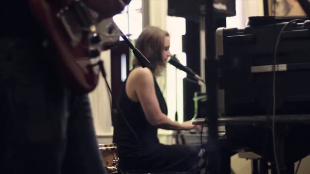 Paranoia - The Vespertine Orchestra смотреть онлайн