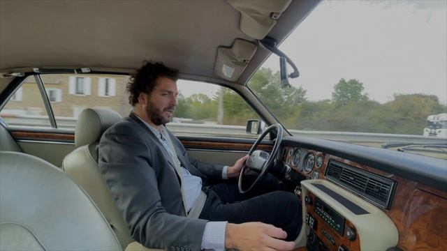 Daimler Double Six смотреть онлайн