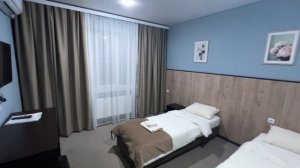 Небольшое ЧП, остановился в гостинице...жду караван. Октябрь 2024