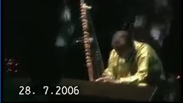 FMM Sines 2006 - Toumani Diabaté and Group смотреть онлайн