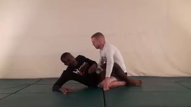 Counter Submissions Приемы MMA обучение DIN THOMAS. Борьба в партере, болевые приемы. смотреть онлайн