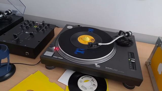 Video Test 2 - Differences - Five Minutes Mon’ca -1971 смотреть онлайн