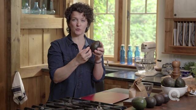 How to Cut an Avocado - The Basics смотреть онлайн