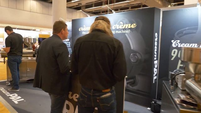 Walkthrough Apimondia 2019 trade show - Beekeeping products for apiaries - honeybees 2019 смотреть онлайн