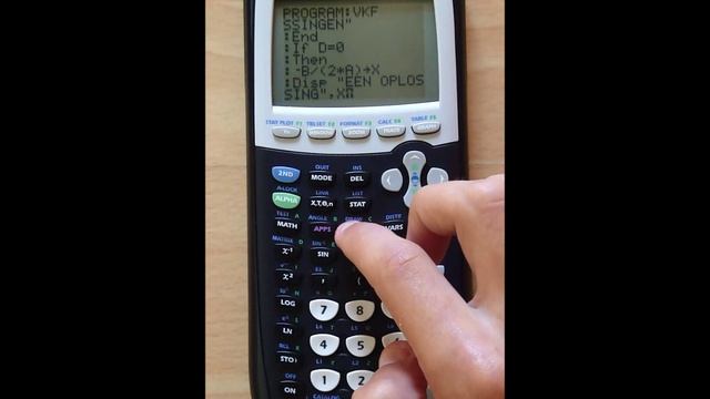 Vierkantsvergelijking | TI-84 Plus смотреть онлайн