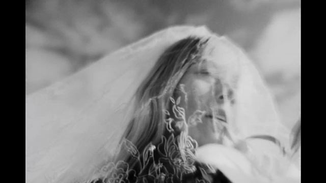 Yana Ronin - Ophelia