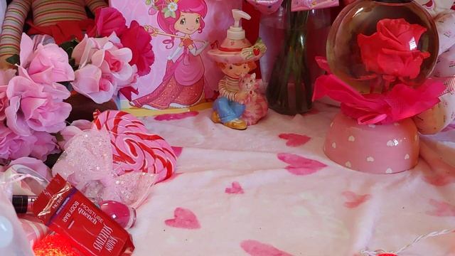 What's in My Candy Apple Red Beauty bag? & Sweet Friendmail From Diana(007bondgirl)💗🎀🍎 смотреть онлайн