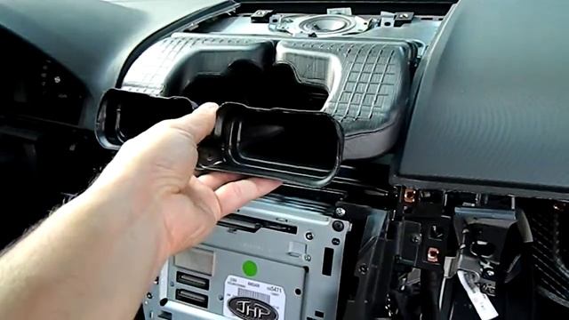 IQ Radio Install - Air plenum replace смотреть онлайн