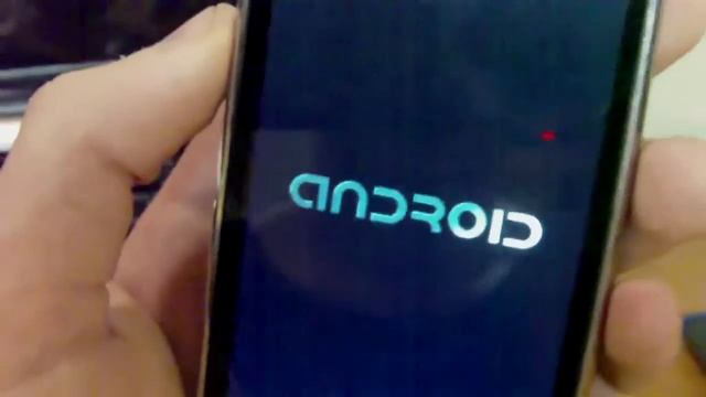 Running Android On iPhone using iDroid Review смотреть онлайн